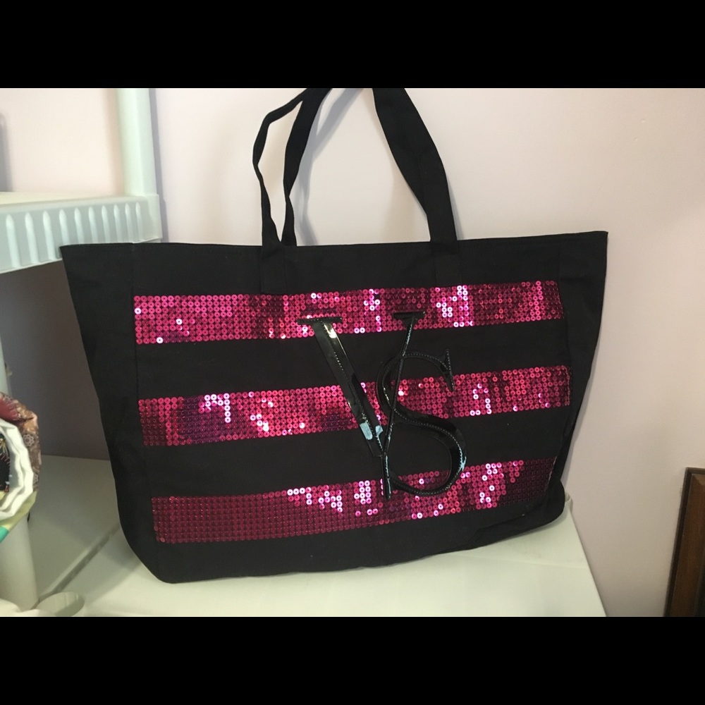 Victoria’s Secret tote bag